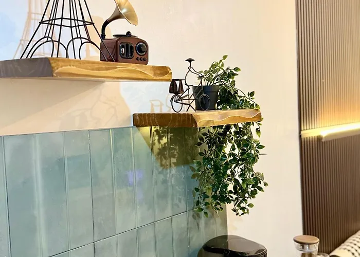 Apartahotel La Casa De La Gracia Divina- Near Naia Airport *