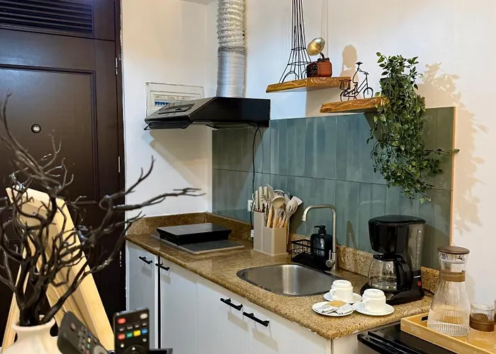 La Casa De La Gracia Divina- Near Naia Airport Apartahotel