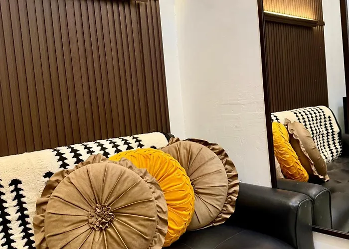 Apartahotel La Casa De La Gracia Divina- Near Naia Airport *