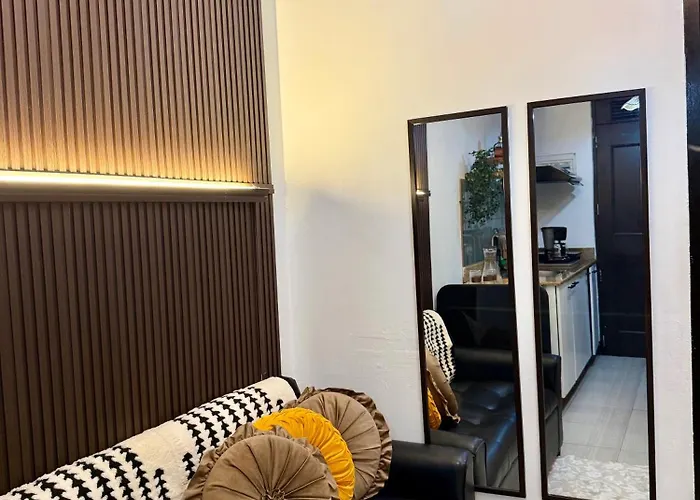 Apartahotel La Casa De La Gracia Divina- Near Naia Airport *