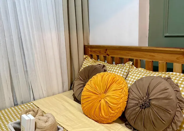 Apartahotel La Casa De La Gracia Divina- Near Naia Airport