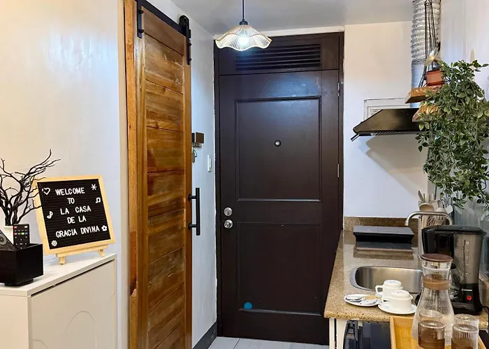 Apartahotel La Casa De La Gracia Divina- Near Naia Airport *