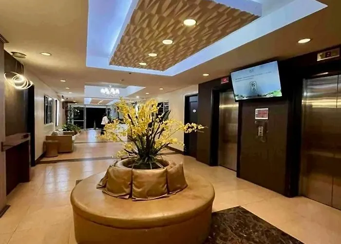 La Casa De La Gracia Divina- Near Naia Airport Apartahotel